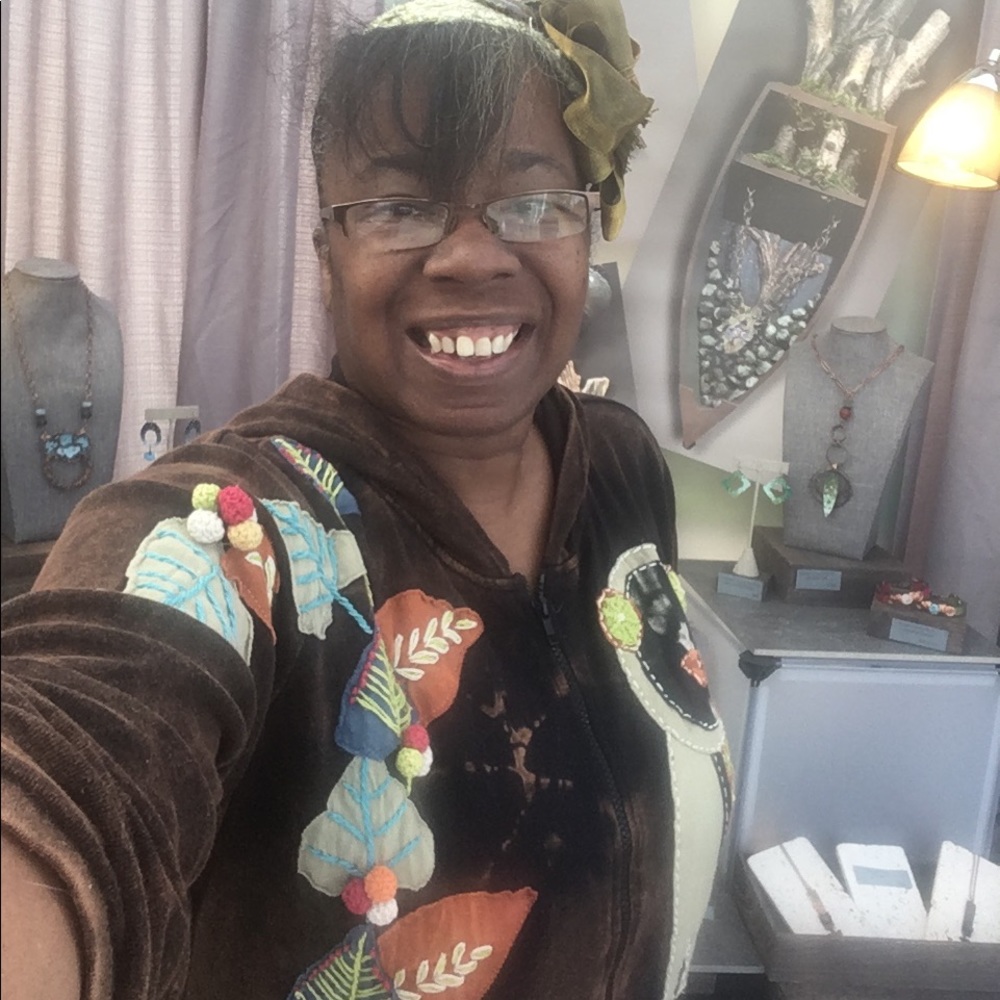 Meet your Posher, Allison
